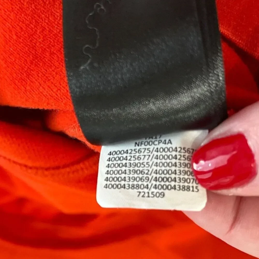 The North Face Men's Orange Quarter Zip Pullover Fleece Jacket – Size M